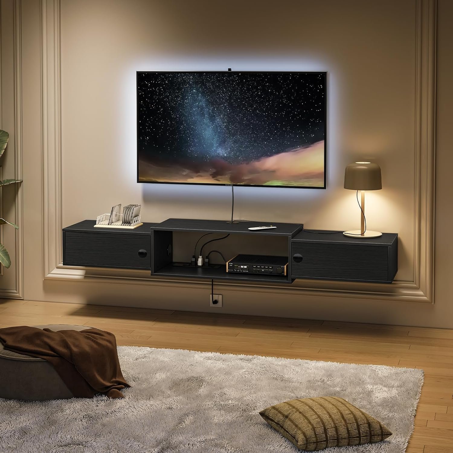 HOOBRO 55″ Floating TV Stand with Power Outlets, Modern Wall Mounted Media Console Shelf with Doors, Entertainment Center for Under TV Storage, for Living Room, Bedroom, Black BK11UDS01