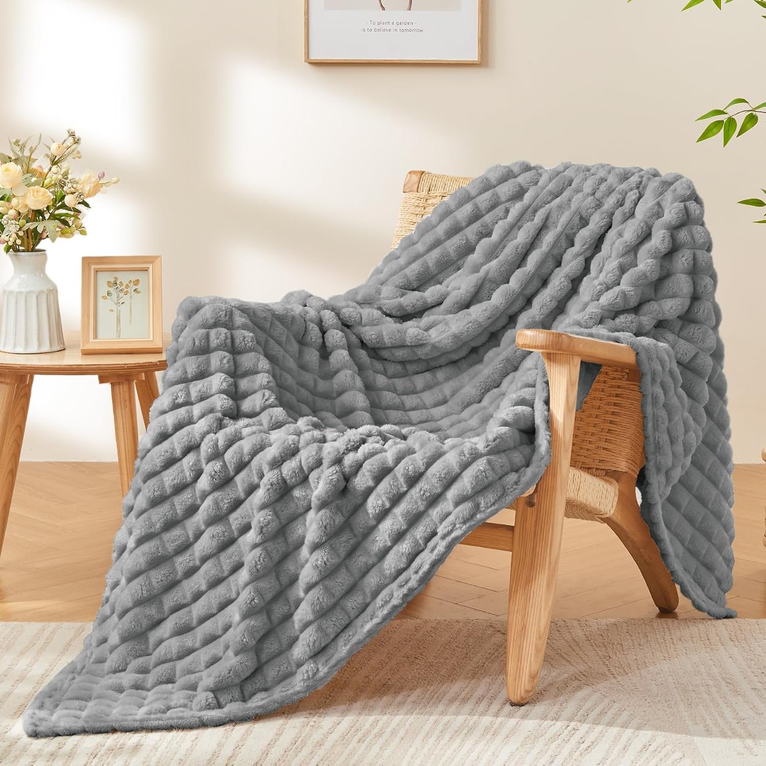 BEDELITE Updated Grey Throw Blanket for Couch and Bed- Super Soft and Warm 3D Checkered Fluffy Fuzzy Fleece Blanket, Luxurious Plush Cozy Blanket for Room Decor Spring, 50×60 inches