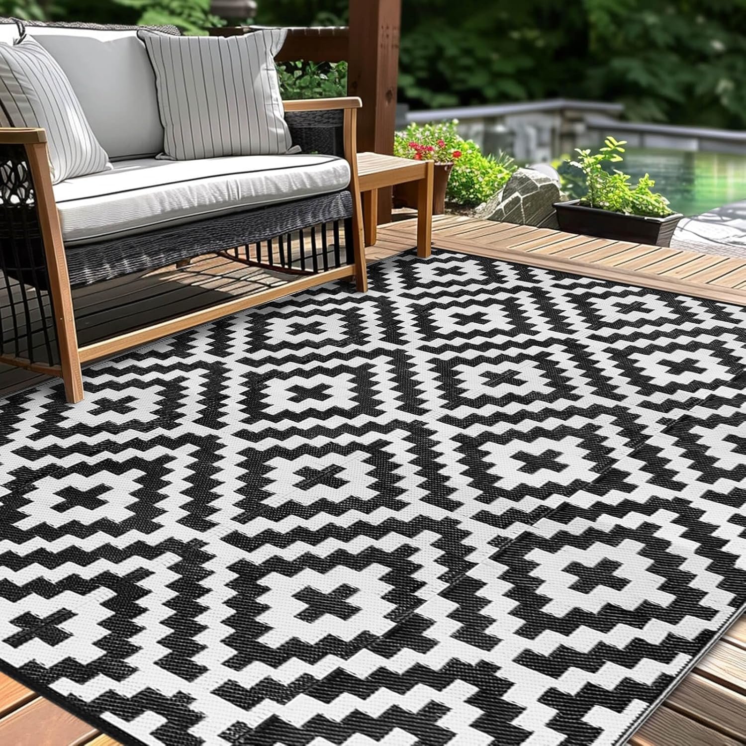 Outdoor Patio Plastic Straw Rug – 4×6 ft Outdoor Camping Rug Waterproof Reversible, Area Carpet Patios Clearance RV, Outside Porch Balcony Deck for Camper, Black & White